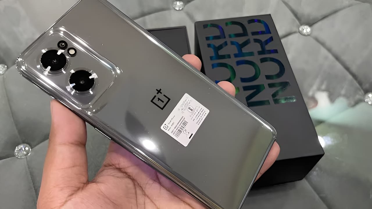 Oneplus Nord 2T Smartphone Launched: 300MP Camera 8000mAh Battery at Just 12,999